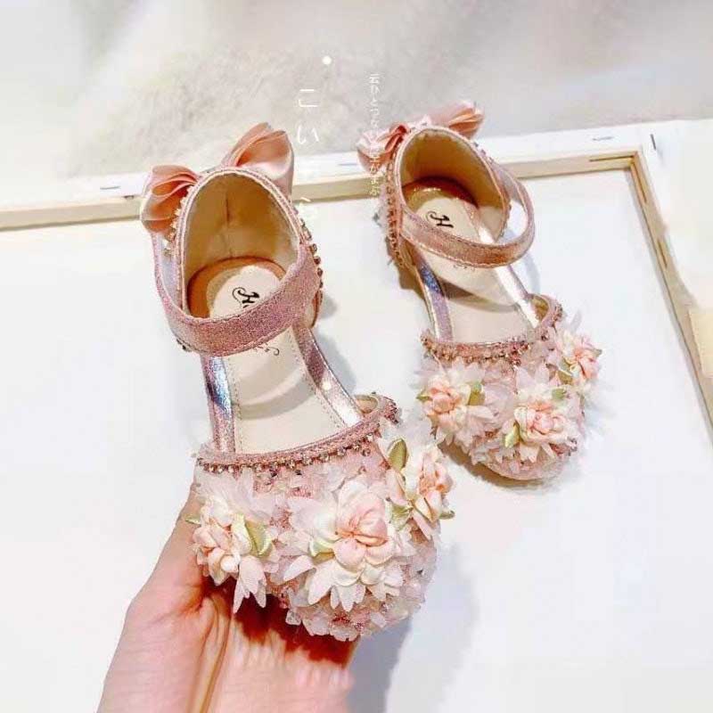 Yazlık Kız Çocuk Çiçekli Plaj Sandaleti